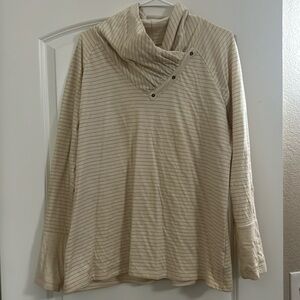 Columbia Crowl next long sleeve size XL